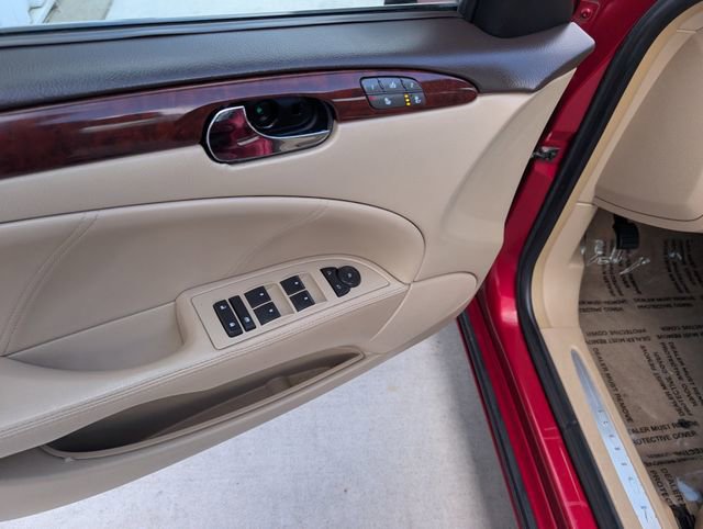 Used 2009 Buick Lucerne CXL w/ Driver Confidence Package image 8