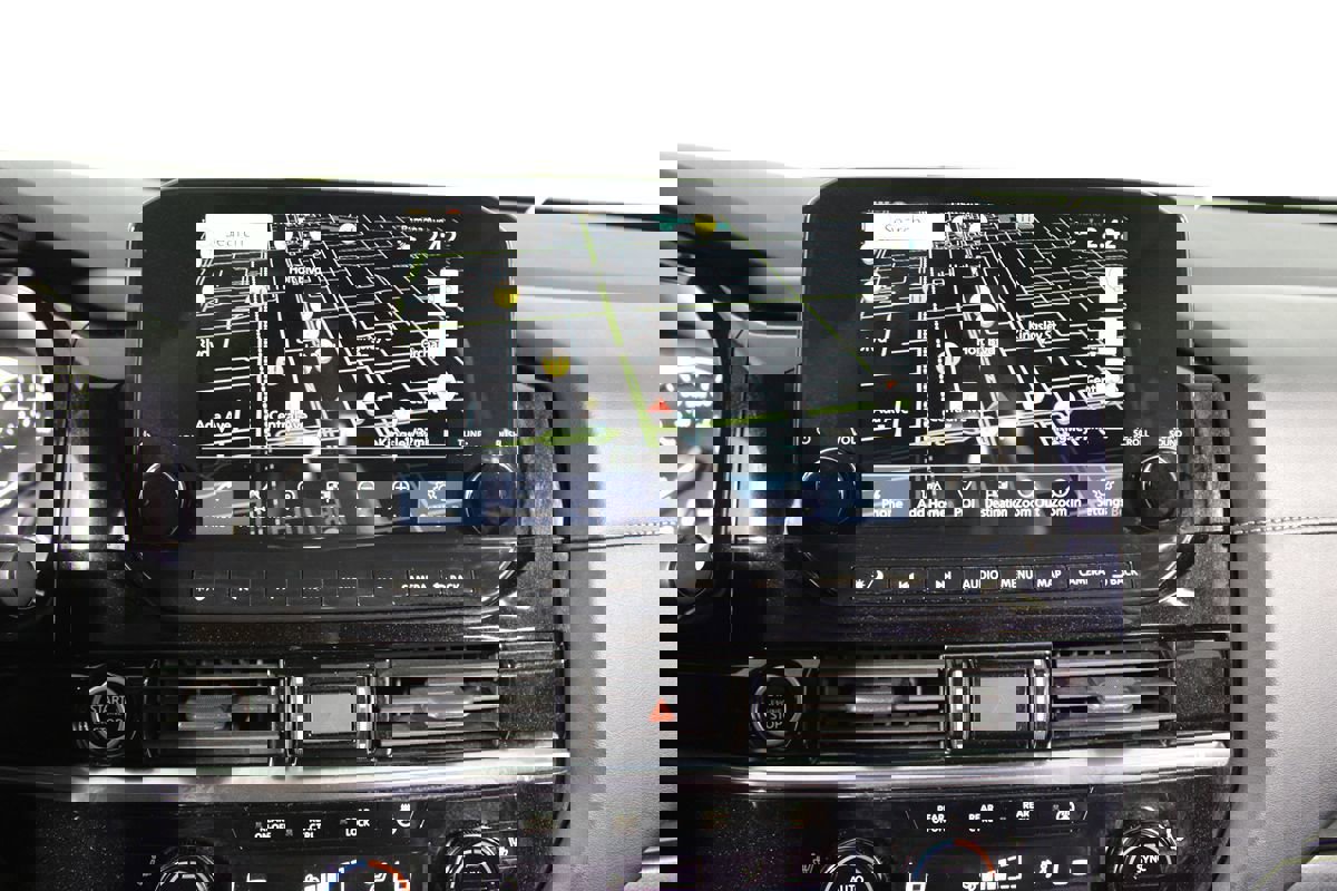 Used 2023 Nissan Pathfinder SL image 8