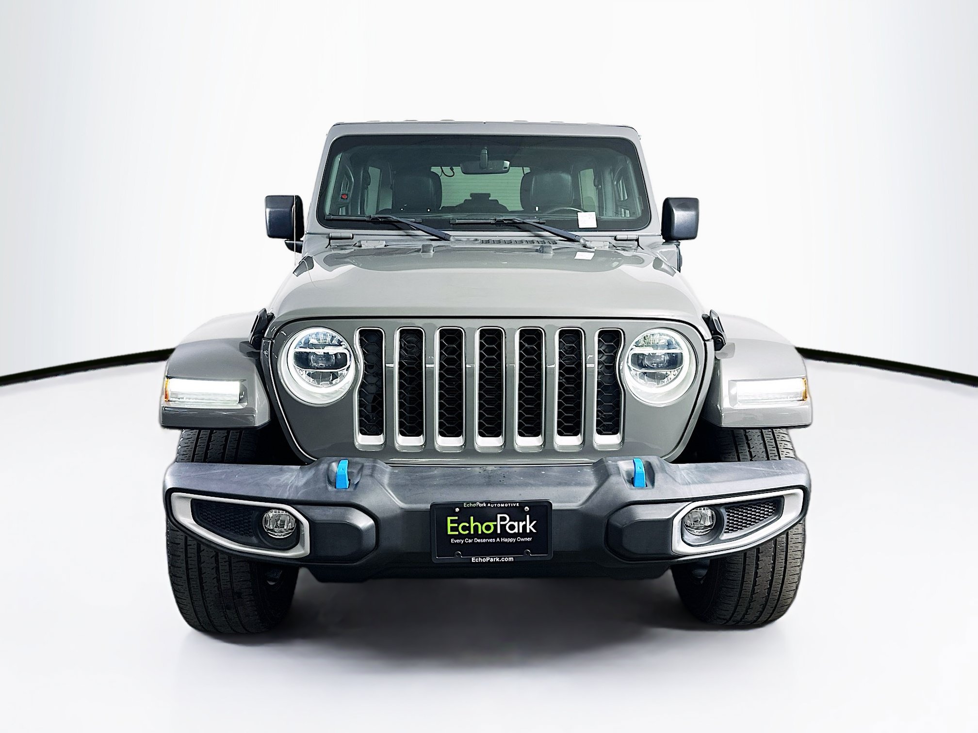 Used 2022 Jeep Wrangler Unlimited Sahara w/ Cold Weather Group AWD/4WD image 2