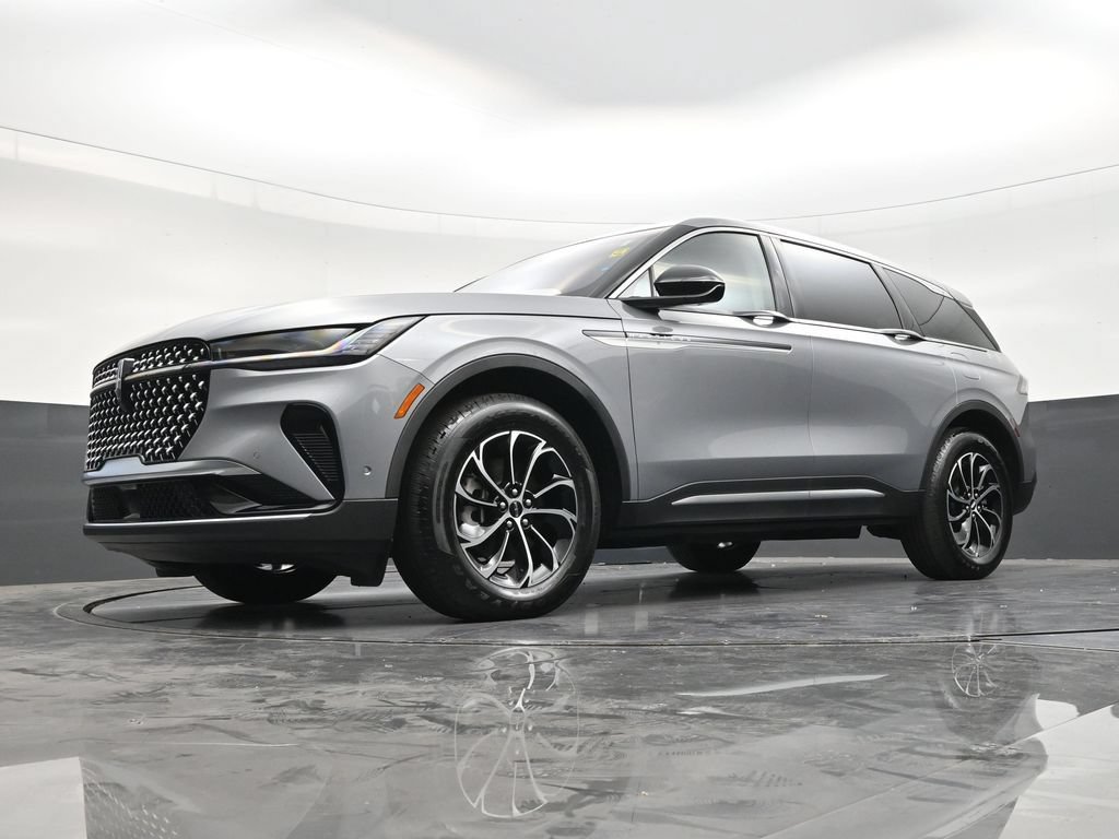 Used 2024 Lincoln Nautilus Premier AWD/4WD image 21