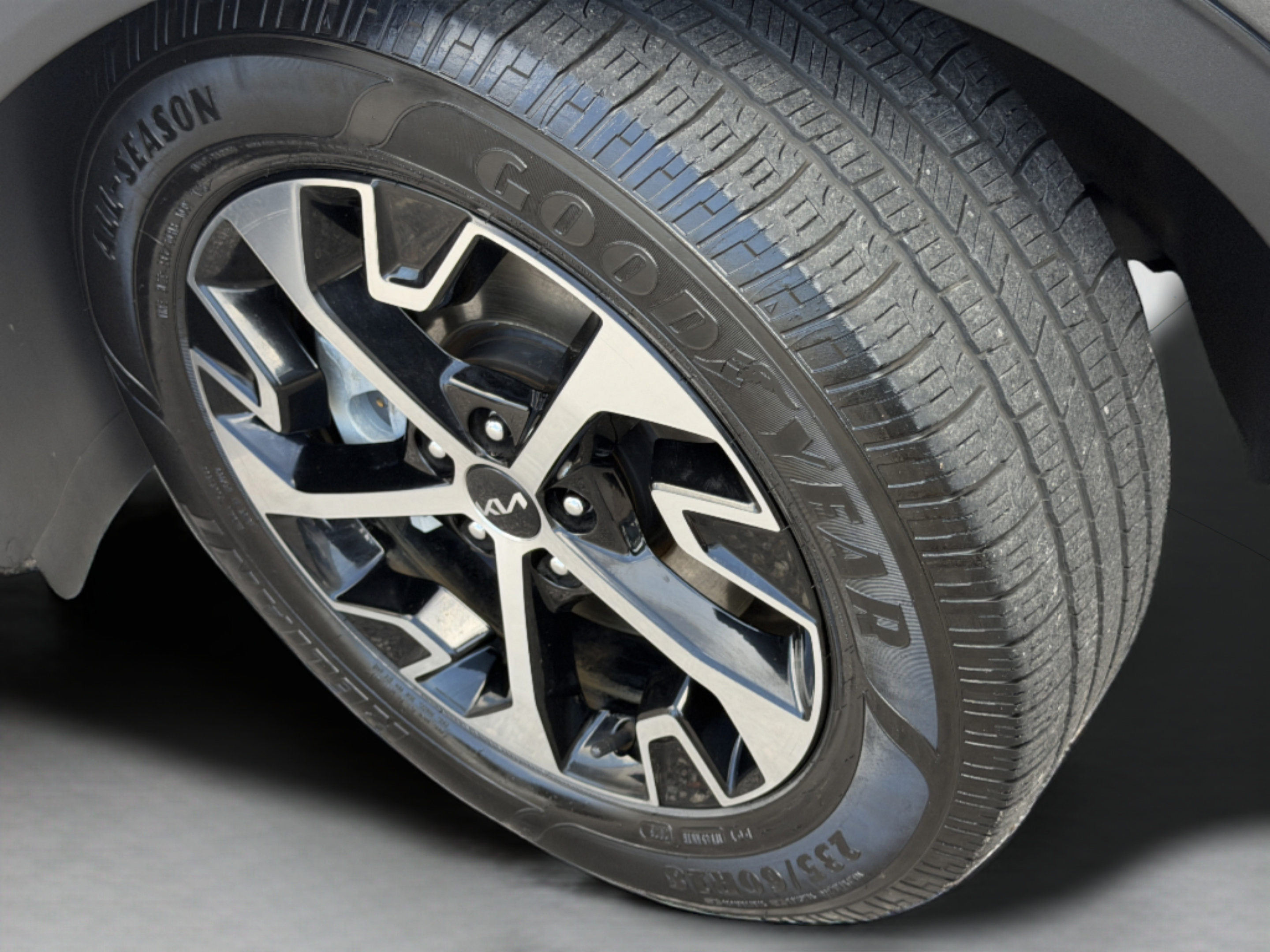 Certified 2023 Kia Sportage EX FWD image 37