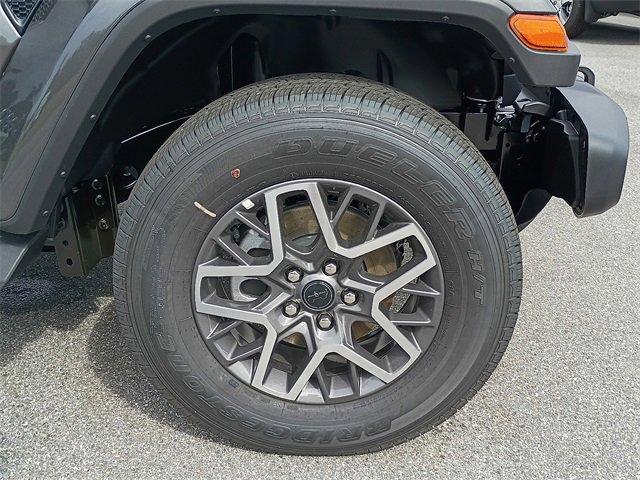 New 2025 Jeep Wrangler Sahara image 6