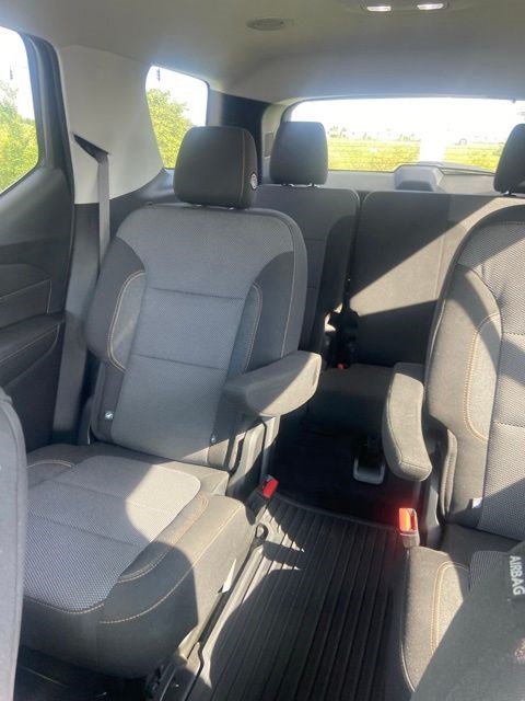 Used 2018 Chevrolet Traverse LT FWD image 18