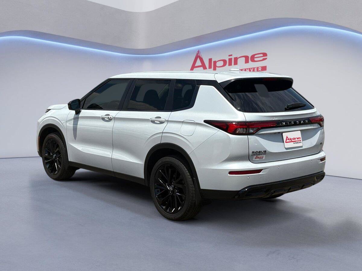 New 2026 Nissan Rogue SL AWD/4WD image 3