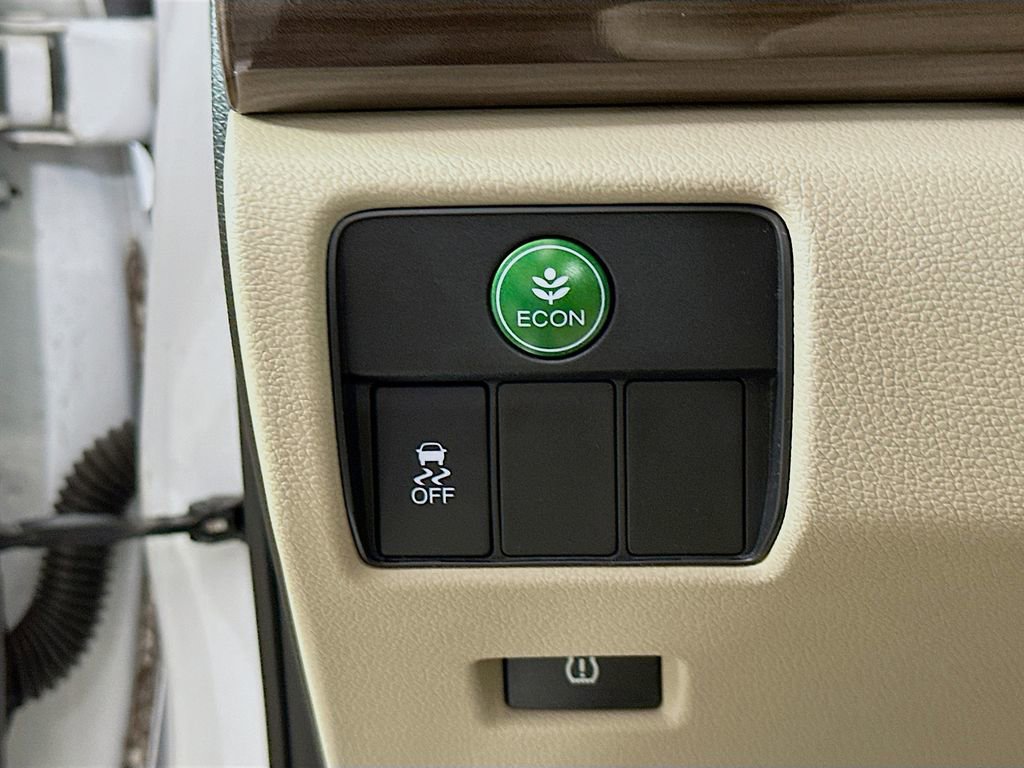 Used 2016 Honda Accord EX-L image 12