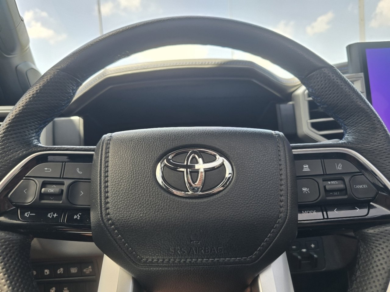 Certified 2024 Toyota Sequoia Platinum AWD/4WD image 30