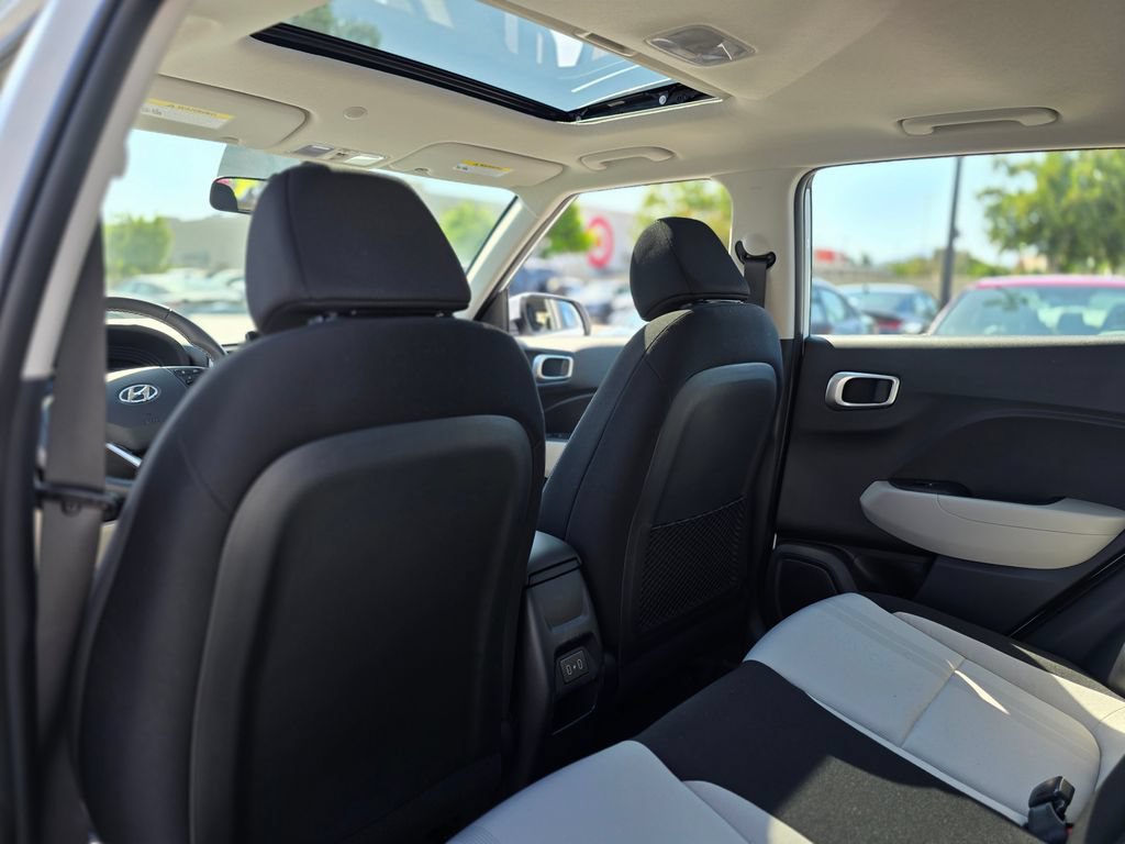 New 2026 Hyundai Venue SEL FWD image 17