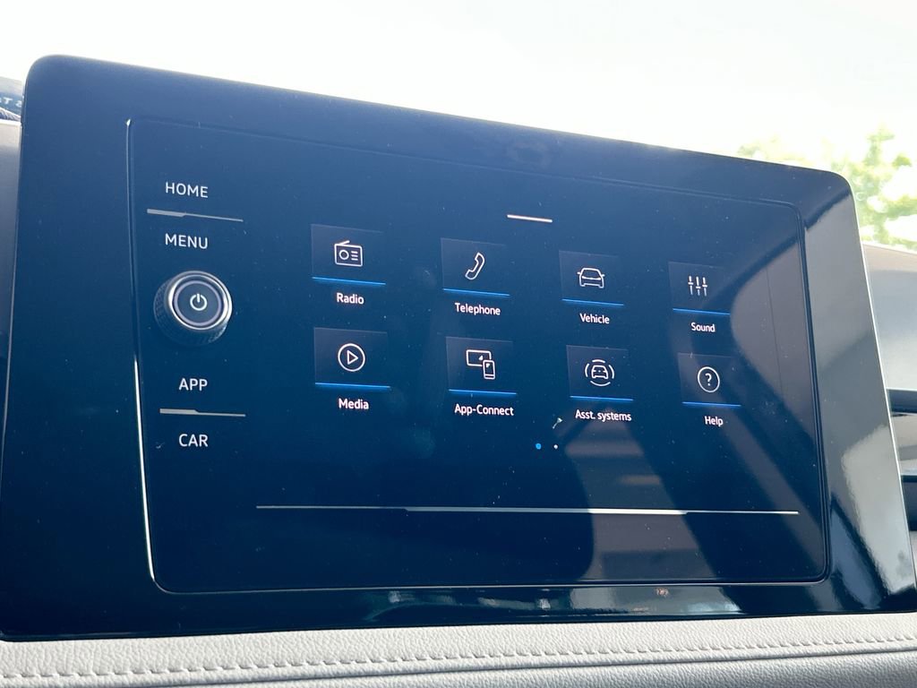 Certified 2025 Volkswagen Taos S FWD image 21