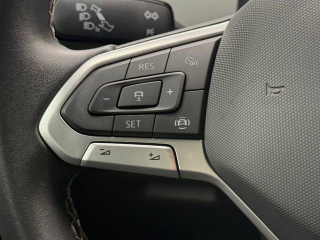 Used 2022 Volkswagen Atlas Cross Sport SE image 10