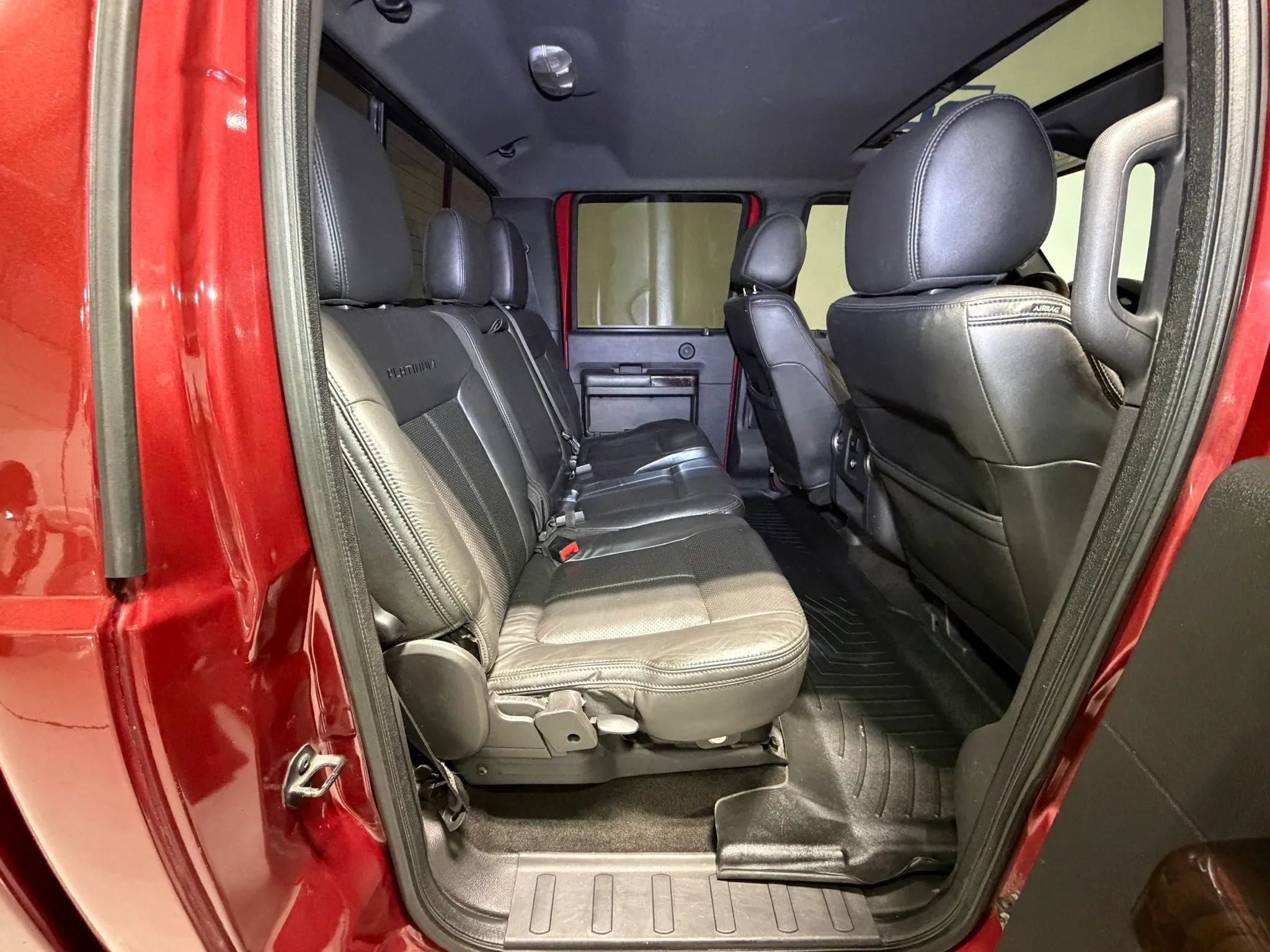 Used 2015 Ford F350 Platinum w/ FX4 Off-Road Package image 19