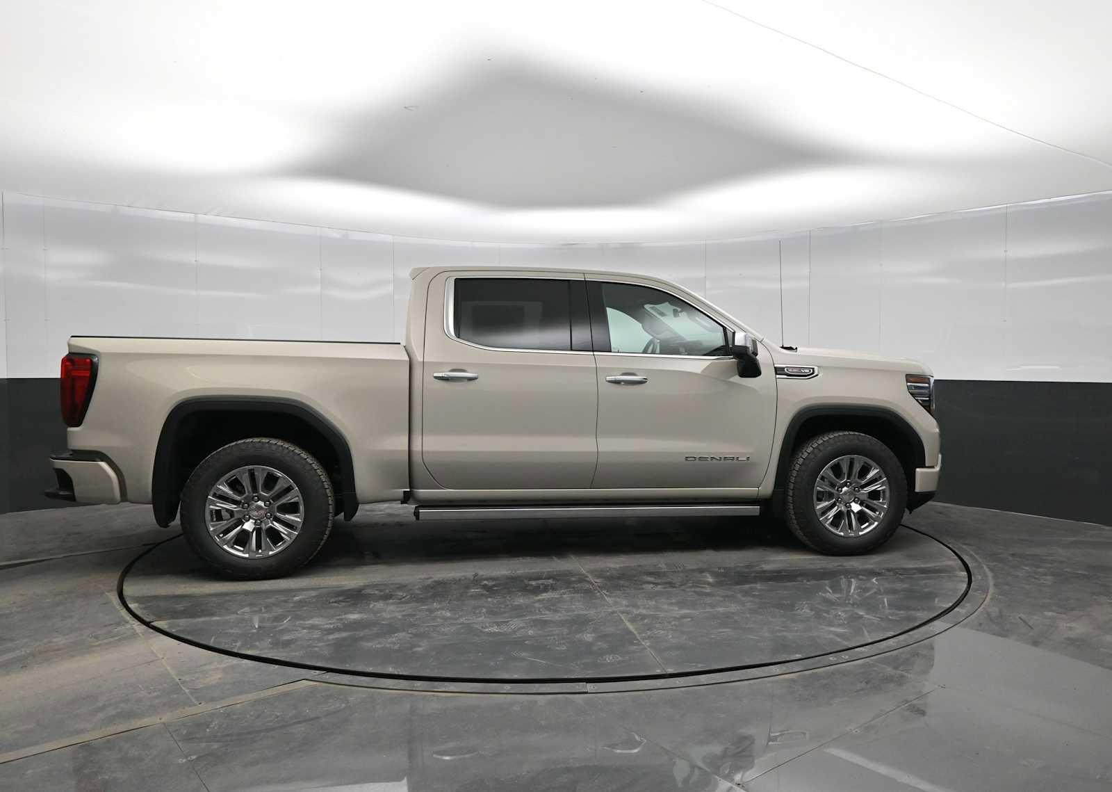 New 2026 GMC Sierra 1500 Denali w/ Technology Package image 9