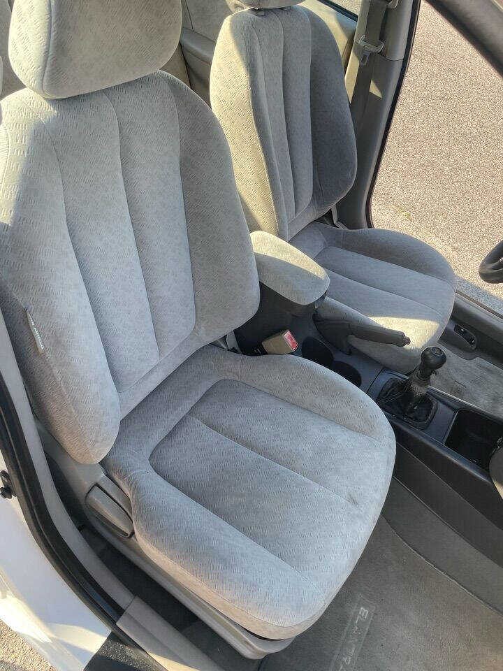 Used 2004 Hyundai Elantra GLS image 14