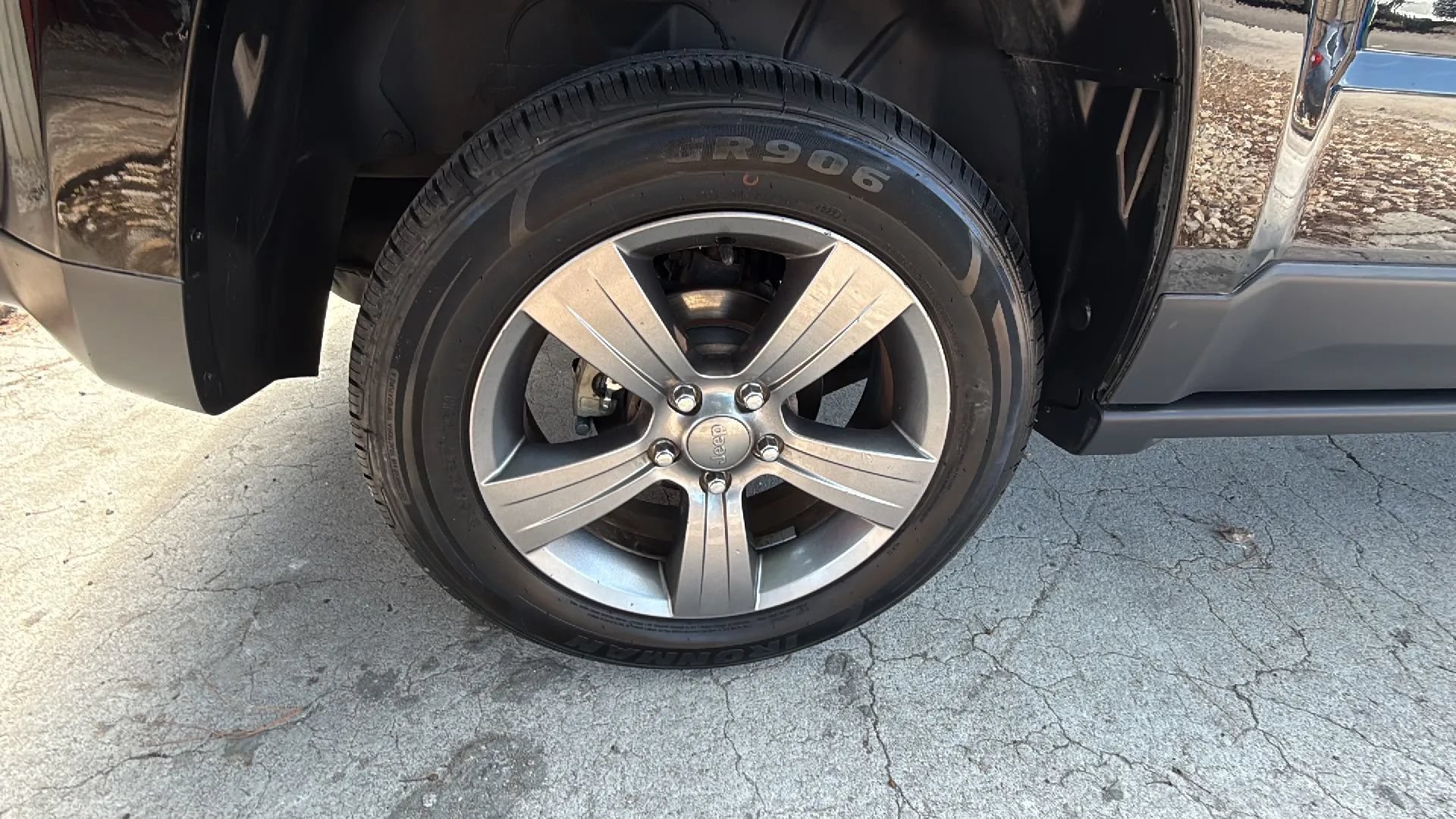 Used 2015 Jeep Patriot High Altitude AWD/4WD image 46