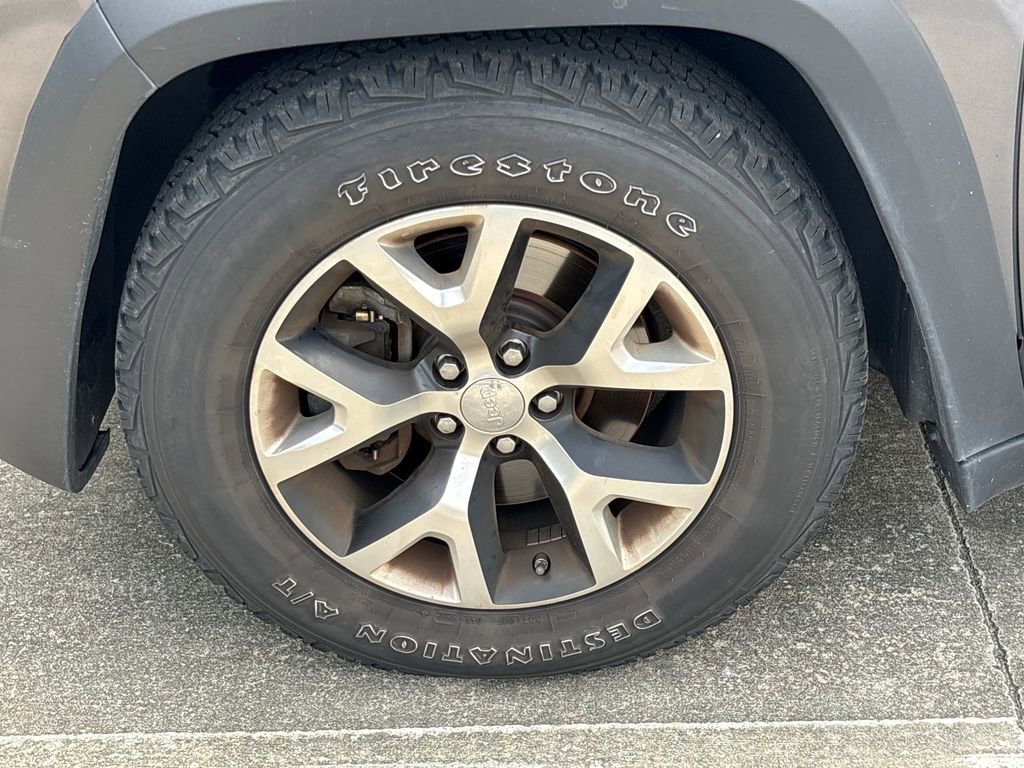 Used 2017 Jeep Cherokee Trailhawk w/ Comfort/Convenience Group image 11