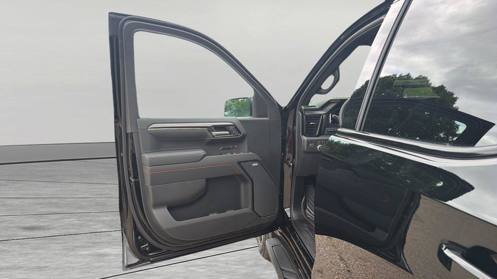 New 2026 GMC Sierra 1500 AT4 w/ AT4 Premium Package AWD/4WD image 14