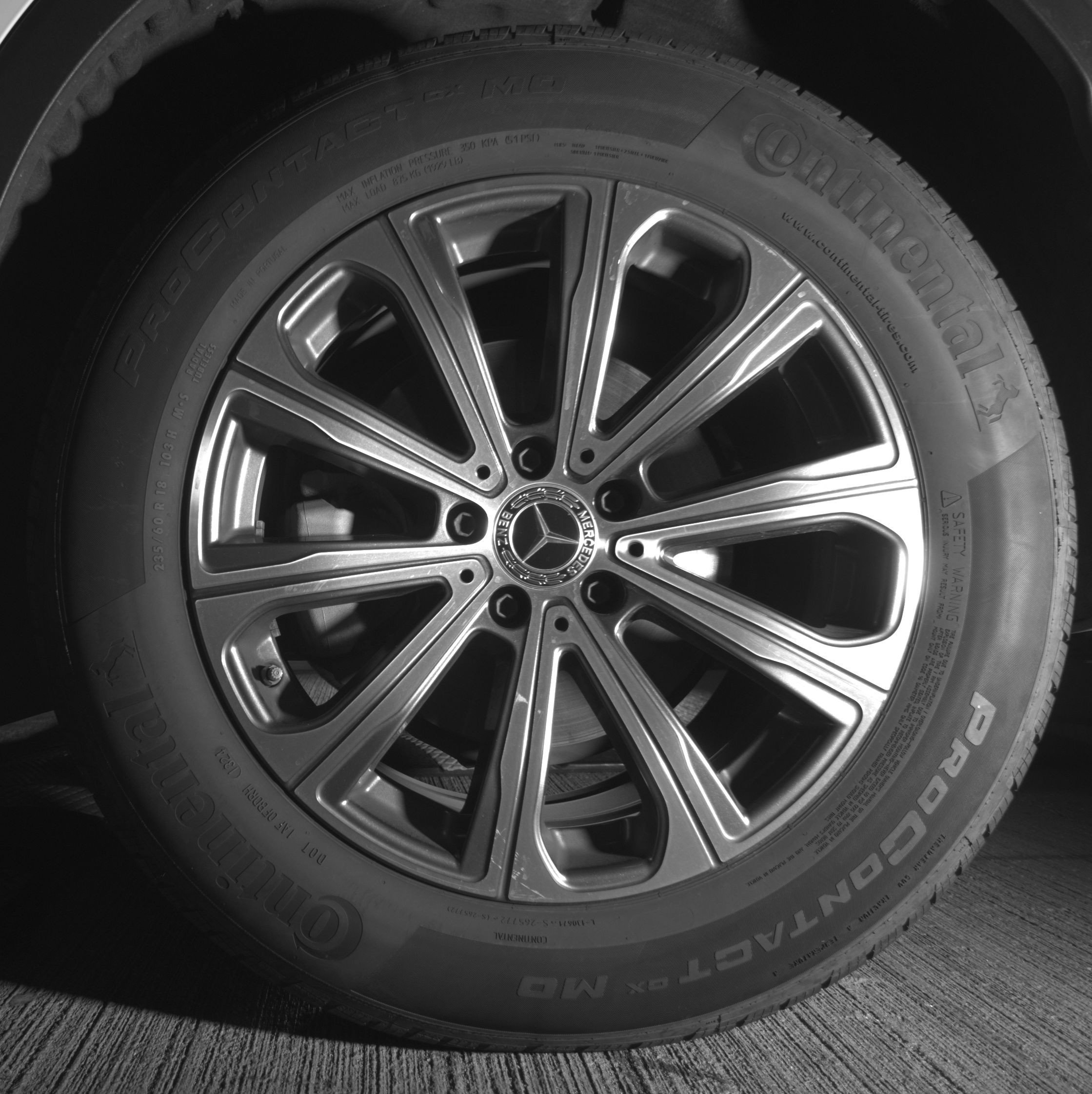 Used 2024 Mercedes-Benz GLC 300 4MATIC image 14