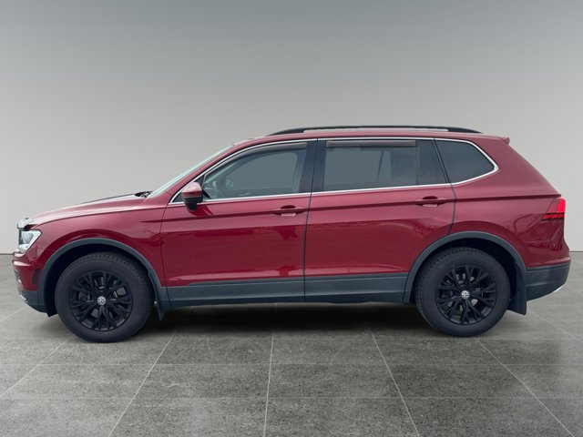 Used 2019 Volkswagen Tiguan SE w/ Panoramic Sunroof Package image 3