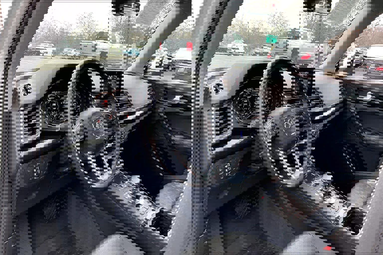 Used 2020 Audi Q5 e Premium Plus w/ Premium Plus Package image 17