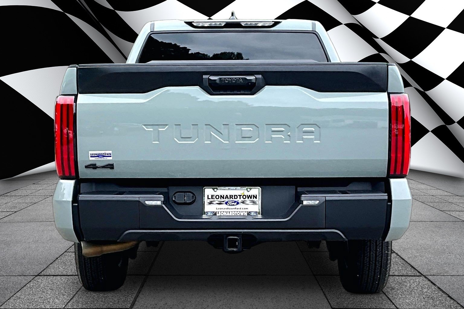 Used 2026 Toyota Tundra SR5 AWD/4WD image 4