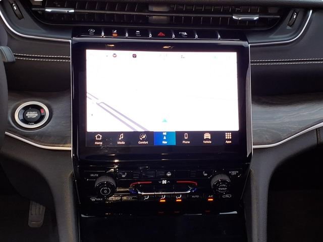 Used 2023 Jeep Grand Cherokee Limited image 14