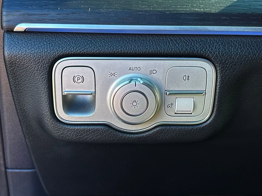 Used 2025 Mercedes-Benz GLE 450 4MATIC image 17