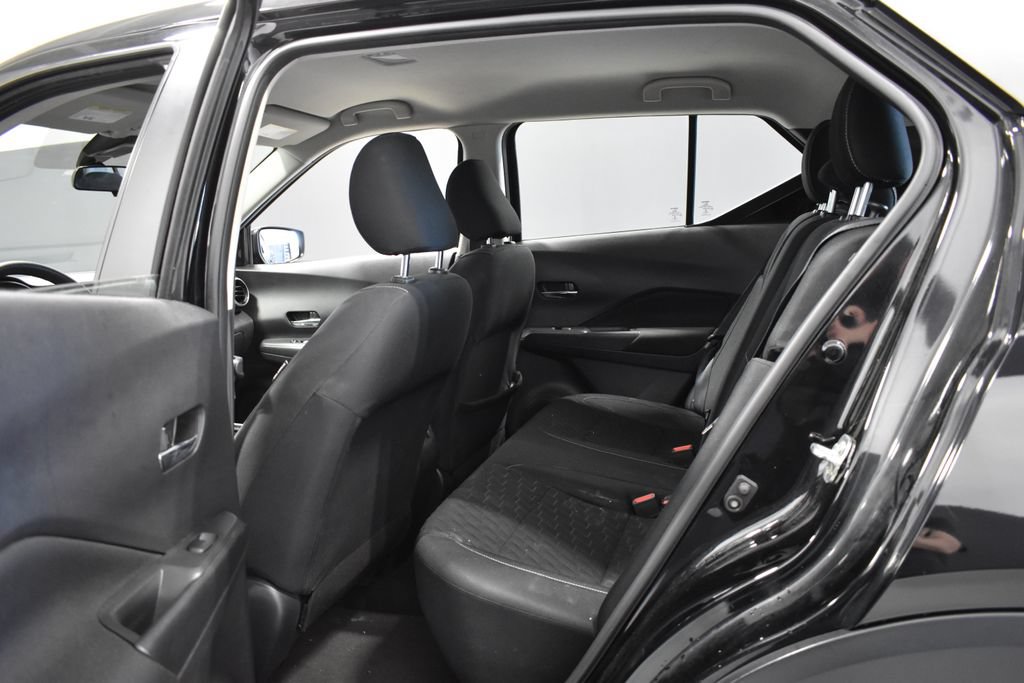 Used 2022 Nissan Kicks SV FWD image 28