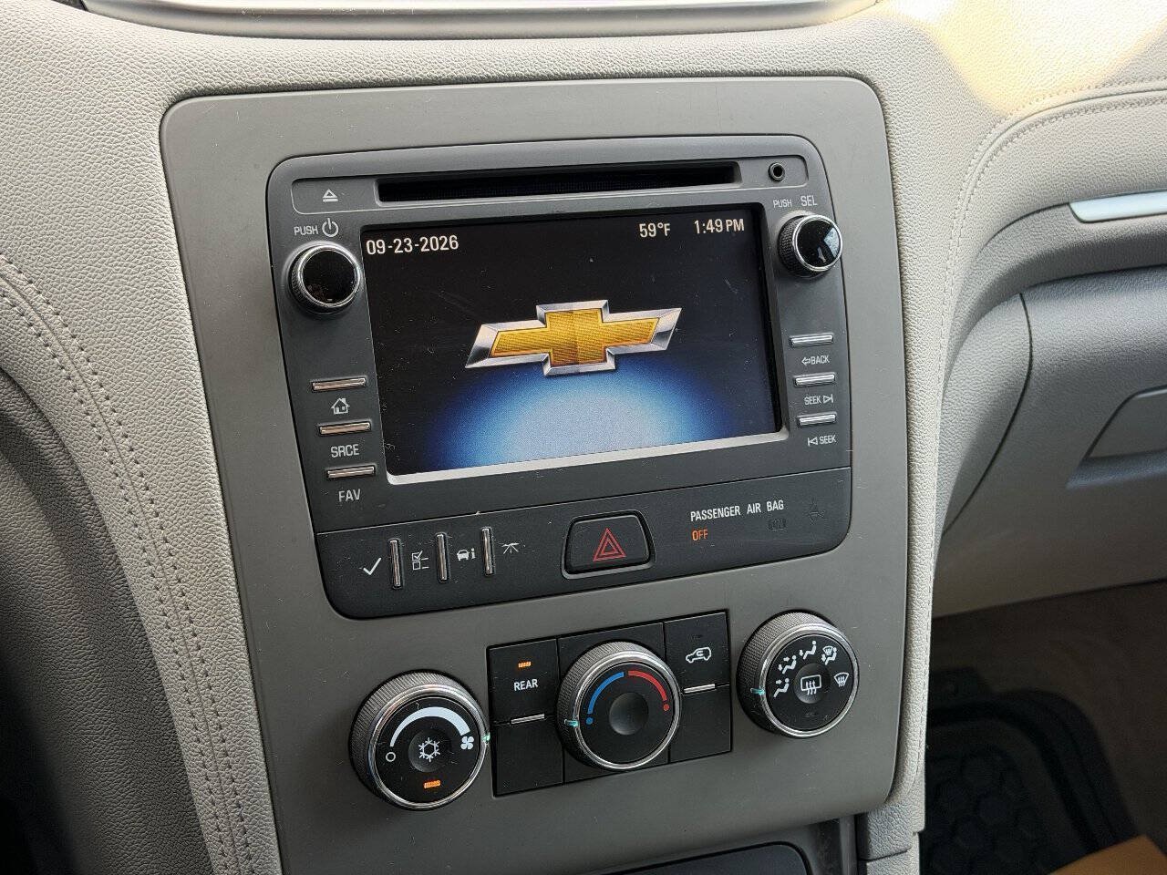 Used 2016 Chevrolet Traverse LS FWD image 15