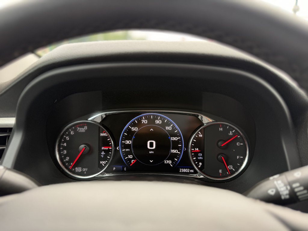 Used 2023 GMC Acadia SLT w/ Technology Package FWD image 15