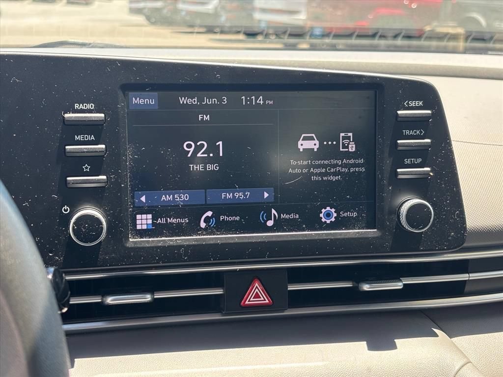 Used 2024 Hyundai Elantra SE FWD image 5