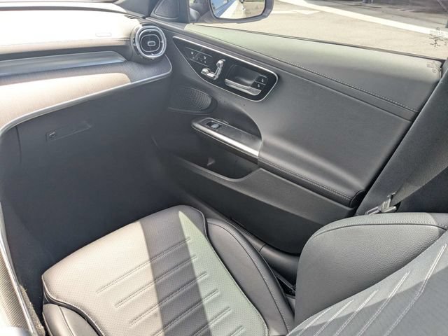 Used 2022 Mercedes-Benz C 300 Sedan image 16