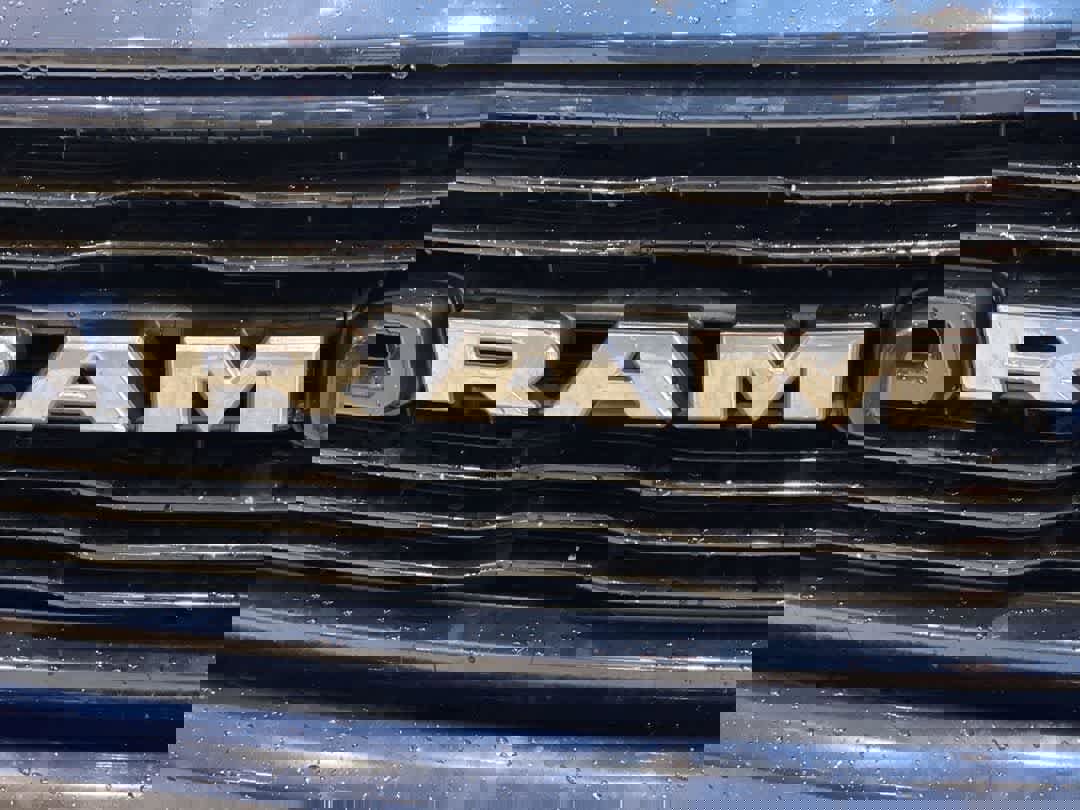 Used 2020 RAM 1500 Laramie w/ Sport Appearance Package image 10