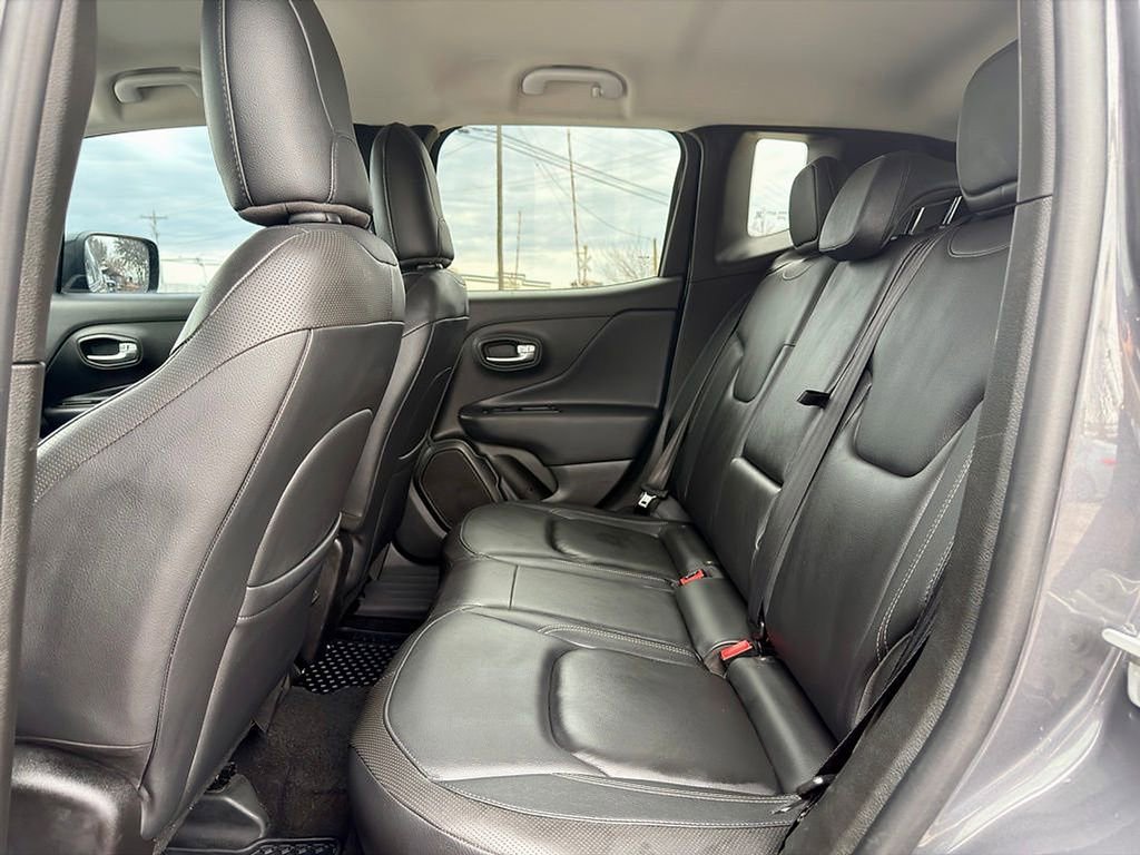 Used 2022 Jeep Renegade Limited AWD/4WD image 11