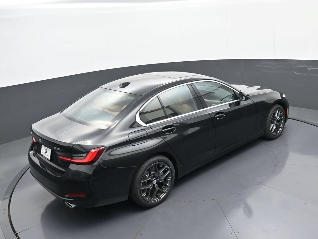 New 2026 BMW 330i xDrive Sedan w/ Convenience Package AWD/4WD image 35
