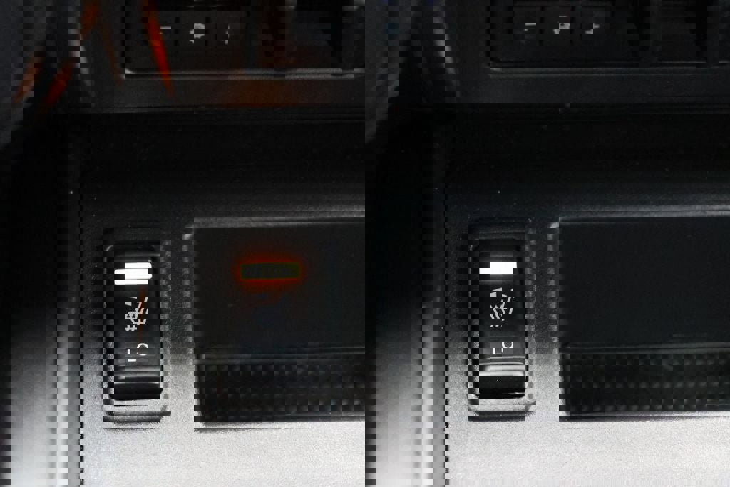 Used 2023 Nissan Titan PRO-4X w/ Pro-4x Convenience Package image 34