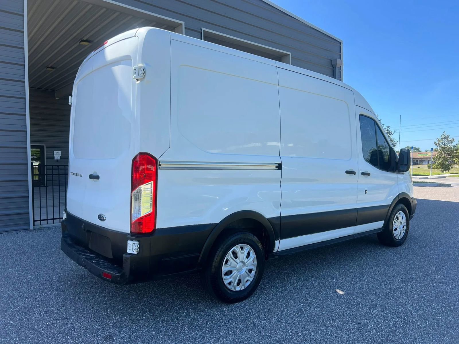 Used 2016 Ford Transit 150 130 Medium Roof w/ Interior Upgrade Package RWD image 6