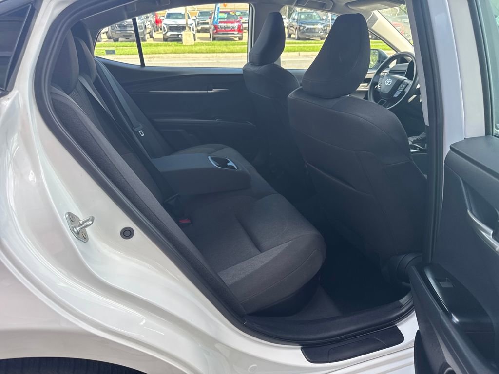 Used 2025 Toyota Camry LE image 14
