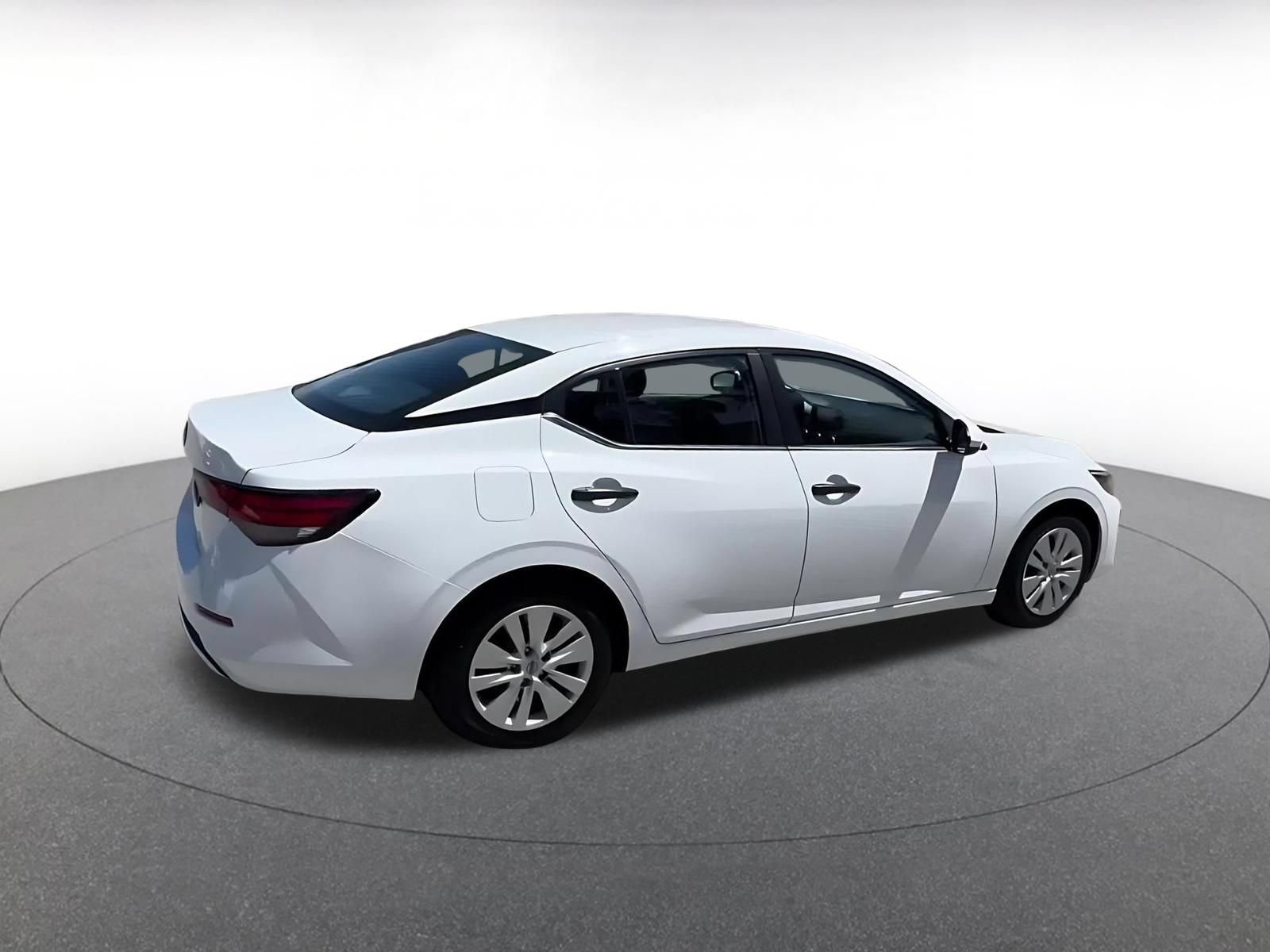 Used 2025 Nissan Sentra S FWD image 15