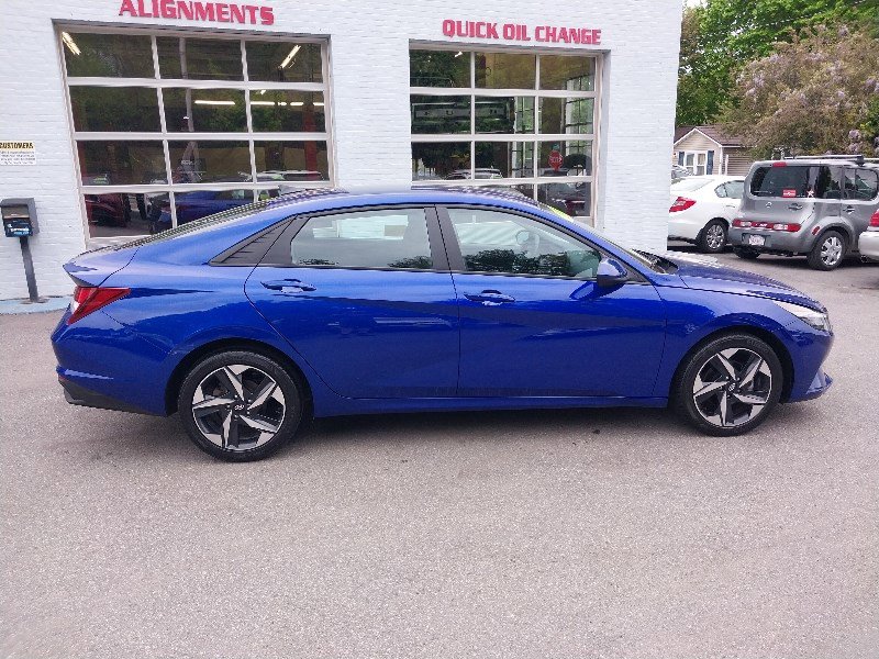 Used 2023 Hyundai Elantra SEL w/ Convenience Package FWD image 1