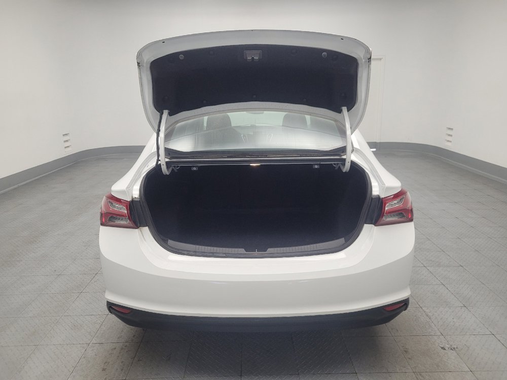 Used 2022 Chevrolet Malibu LT FWD image 29