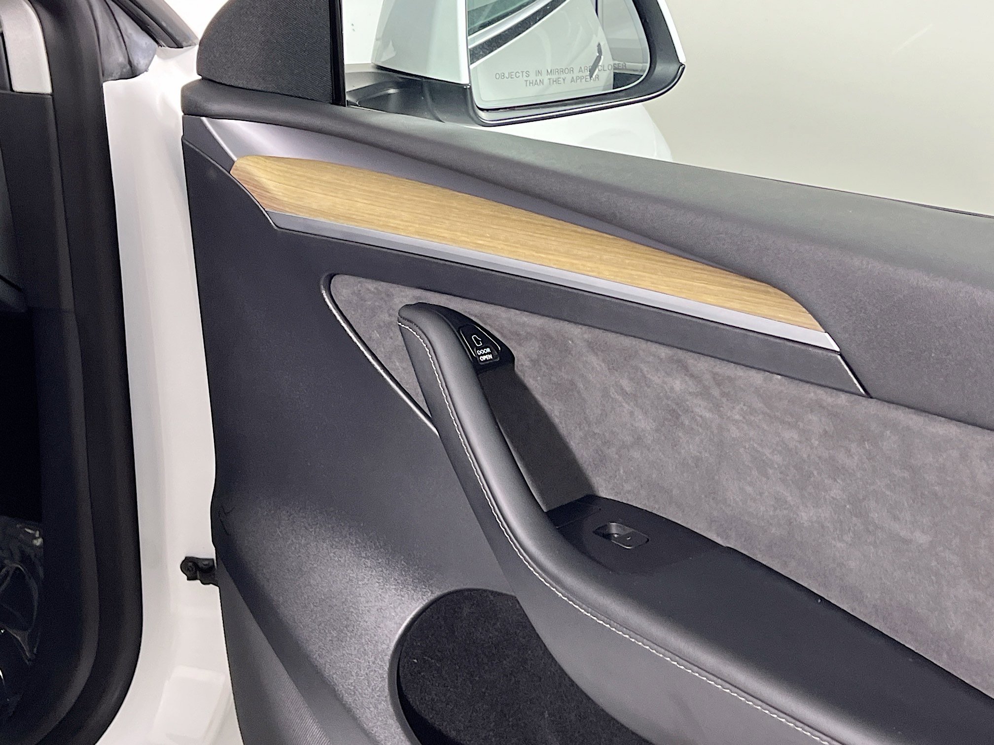 Used 2023 Tesla Model Y Long Range image 31