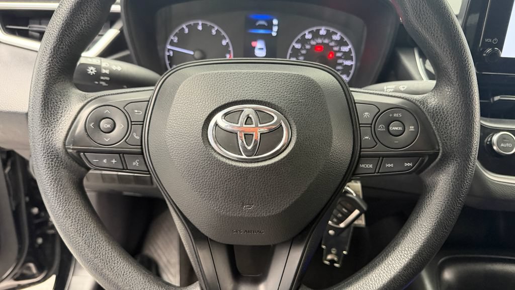 Used 2023 Toyota Corolla LE FWD image 16