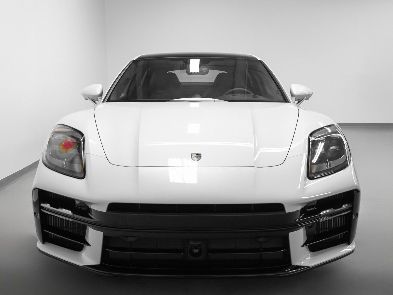 Certified 2025 Porsche Panamera Turbo image 8