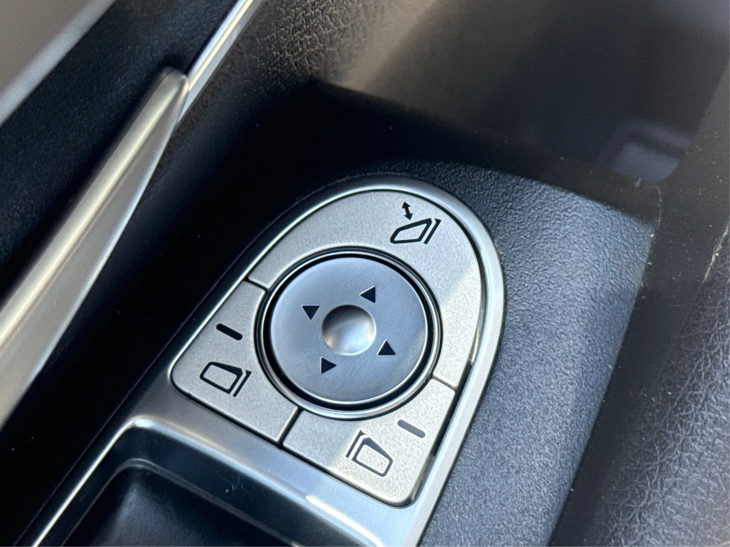 Used 2019 Mercedes-Benz E 450 Coupe image 39