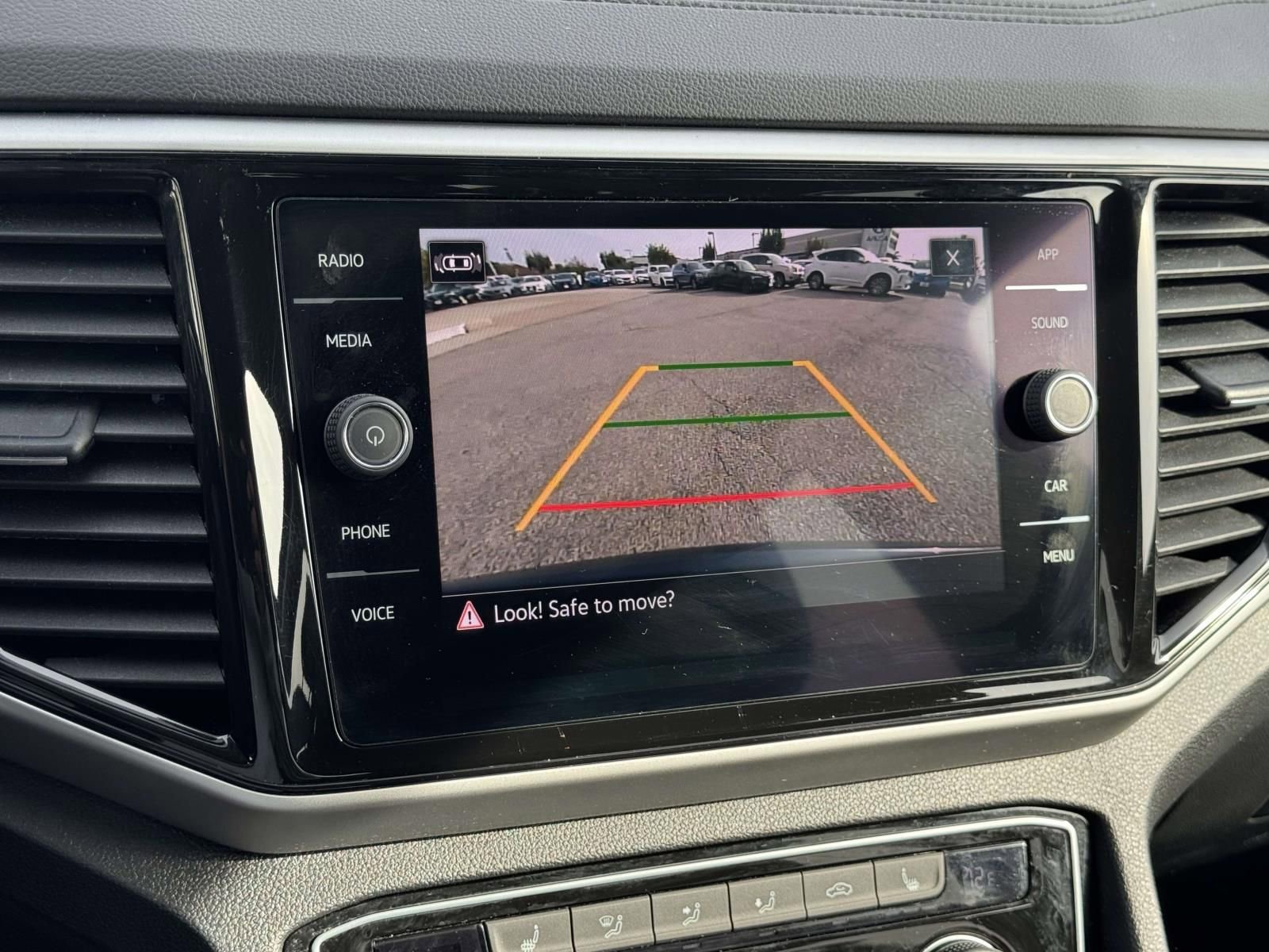 Certified 2022 Volkswagen Atlas SE image 18