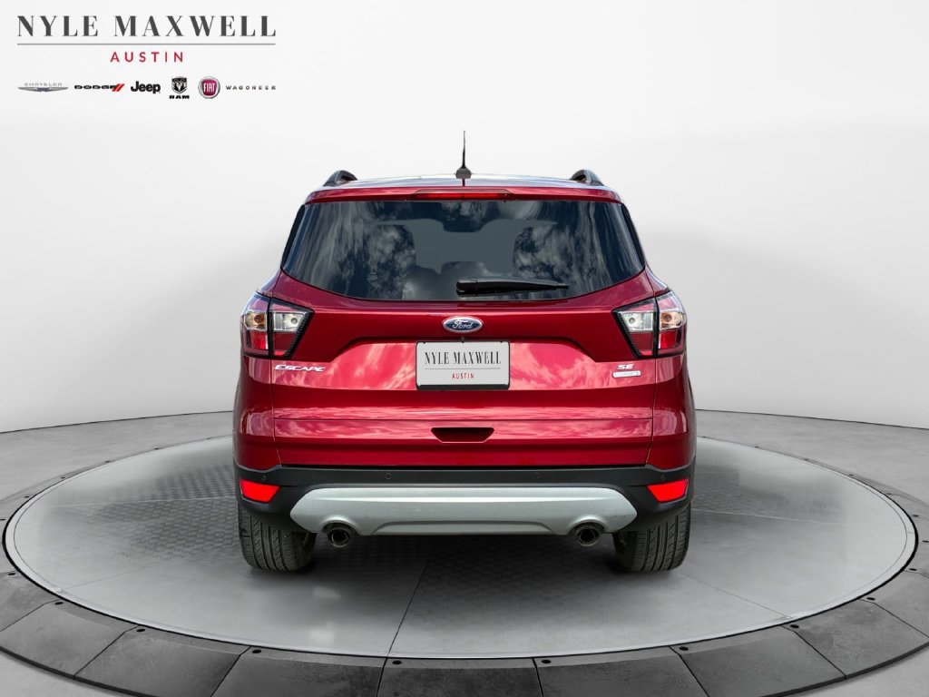 Used 2017 Ford Escape SE w/ Equipment Group 201A FWD image 15