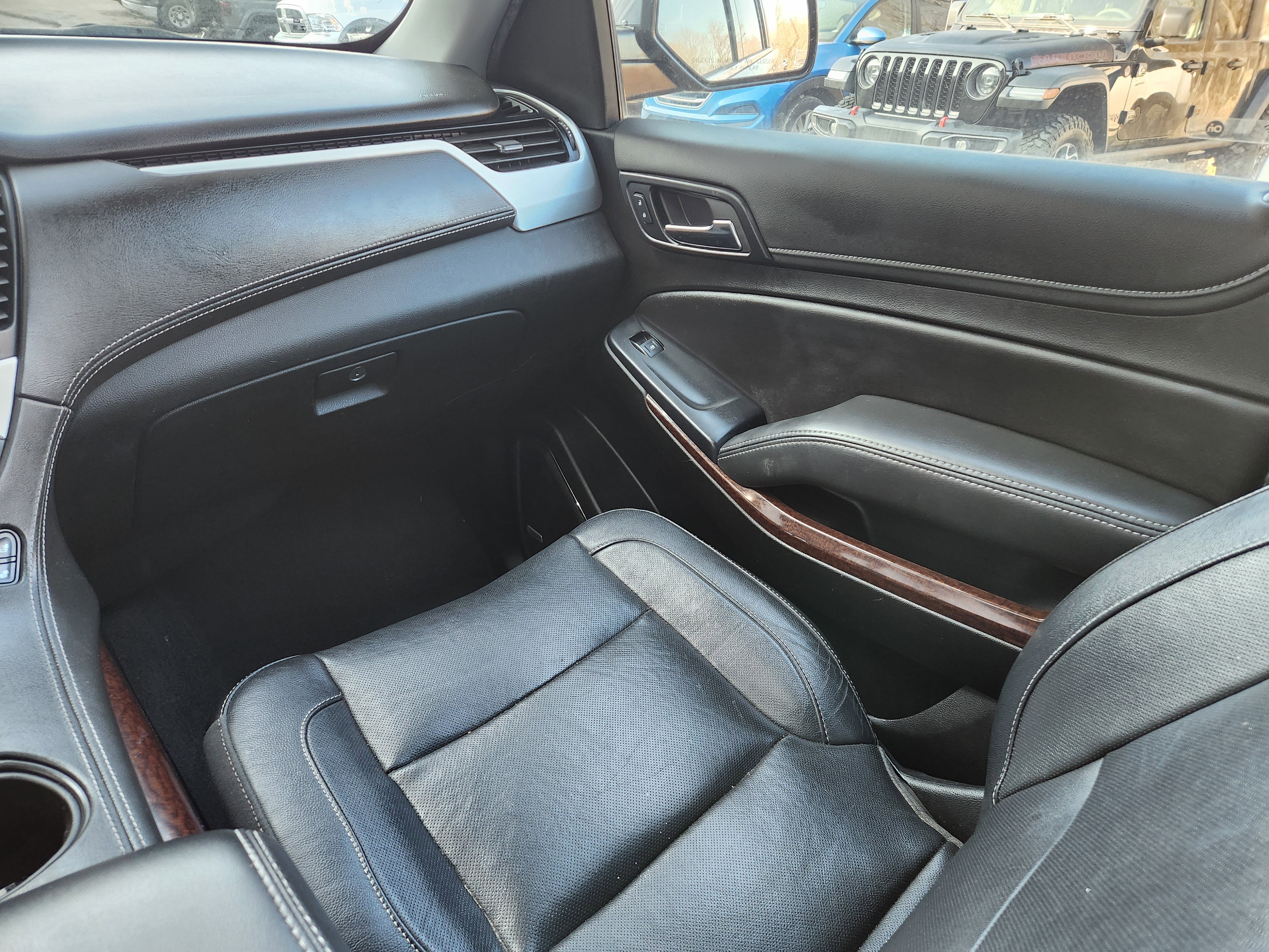 Used 2020 GMC Yukon XL SLT image 21