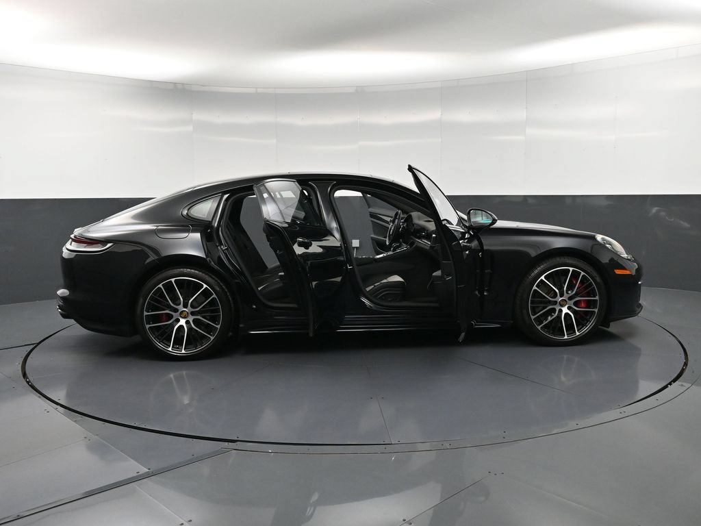Certified 2023 Porsche Panamera 4S AWD/4WD image 36