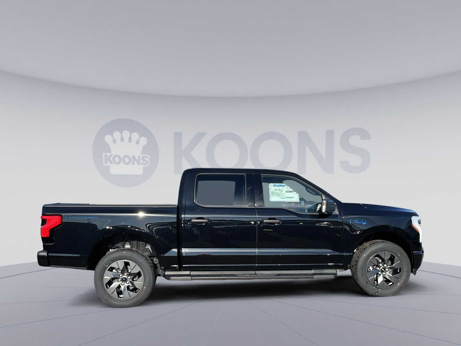 New 2024 Ford F150 Lightning XLT w/ Max Trailer Tow Package image 8