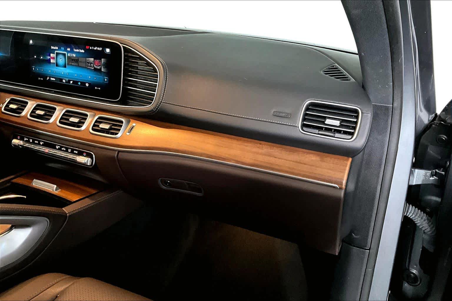 Used 2022 Mercedes-Benz GLS 450 4MATIC image 19