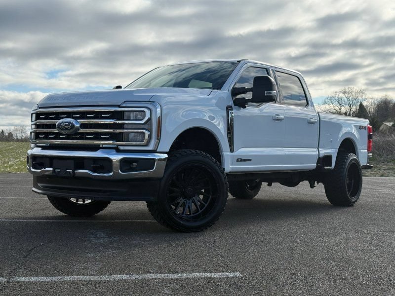 Used 2024 Ford F250 Lariat AWD/4WD image 1